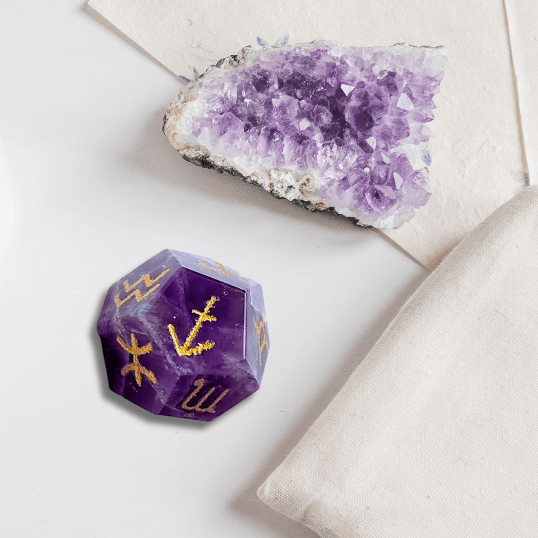 Dé Horoscope en Améthyste - Amethyst Zodiac Dice - The Witch Store